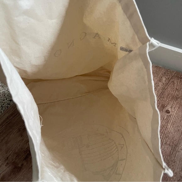 Magnolia Market Waco Texas Canvas Tote Bag with Solos Illustration - Picture 3 of 4